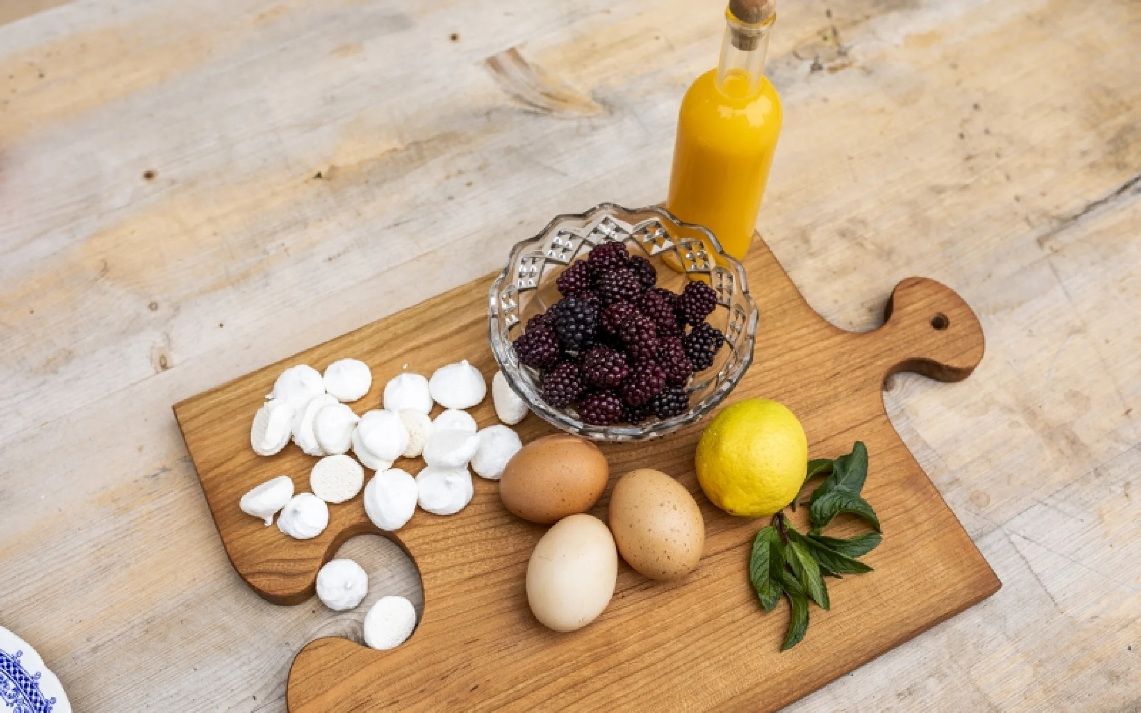 Baiser mit Brombeeren Zutaten_2019_Siegried StockerSBO_Armin Huber 1_800x533.jpg